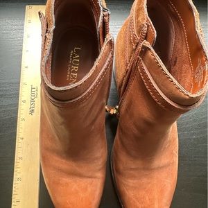 RALPH LAUREN CLASSIC TAN DAMARA BOOTIE Size 6